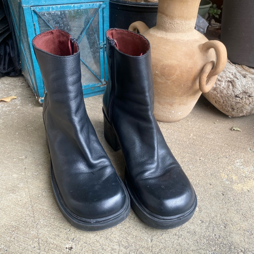 Black Leather Women’s Boots- Size 9